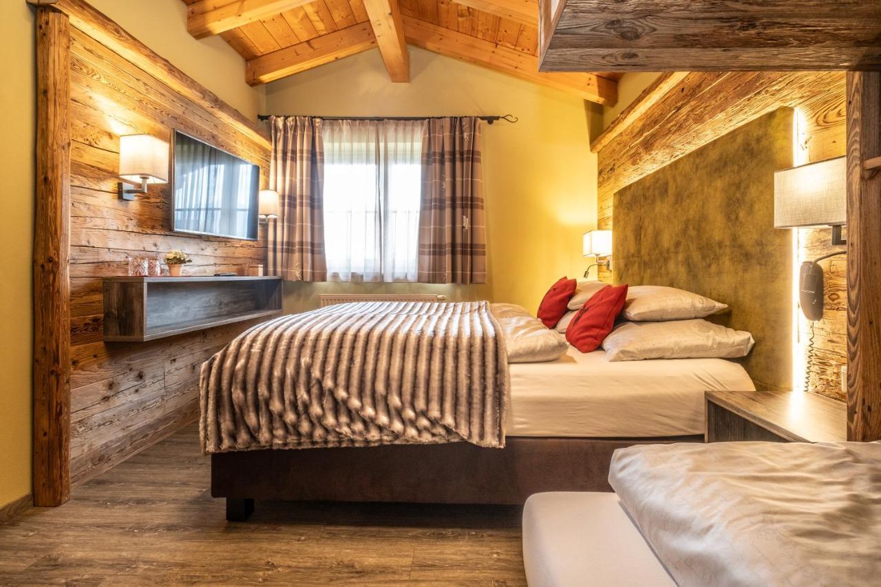 Dorfkrug Kaprun - Luxury Suites & Appartements By Sfl Bagian luar foto