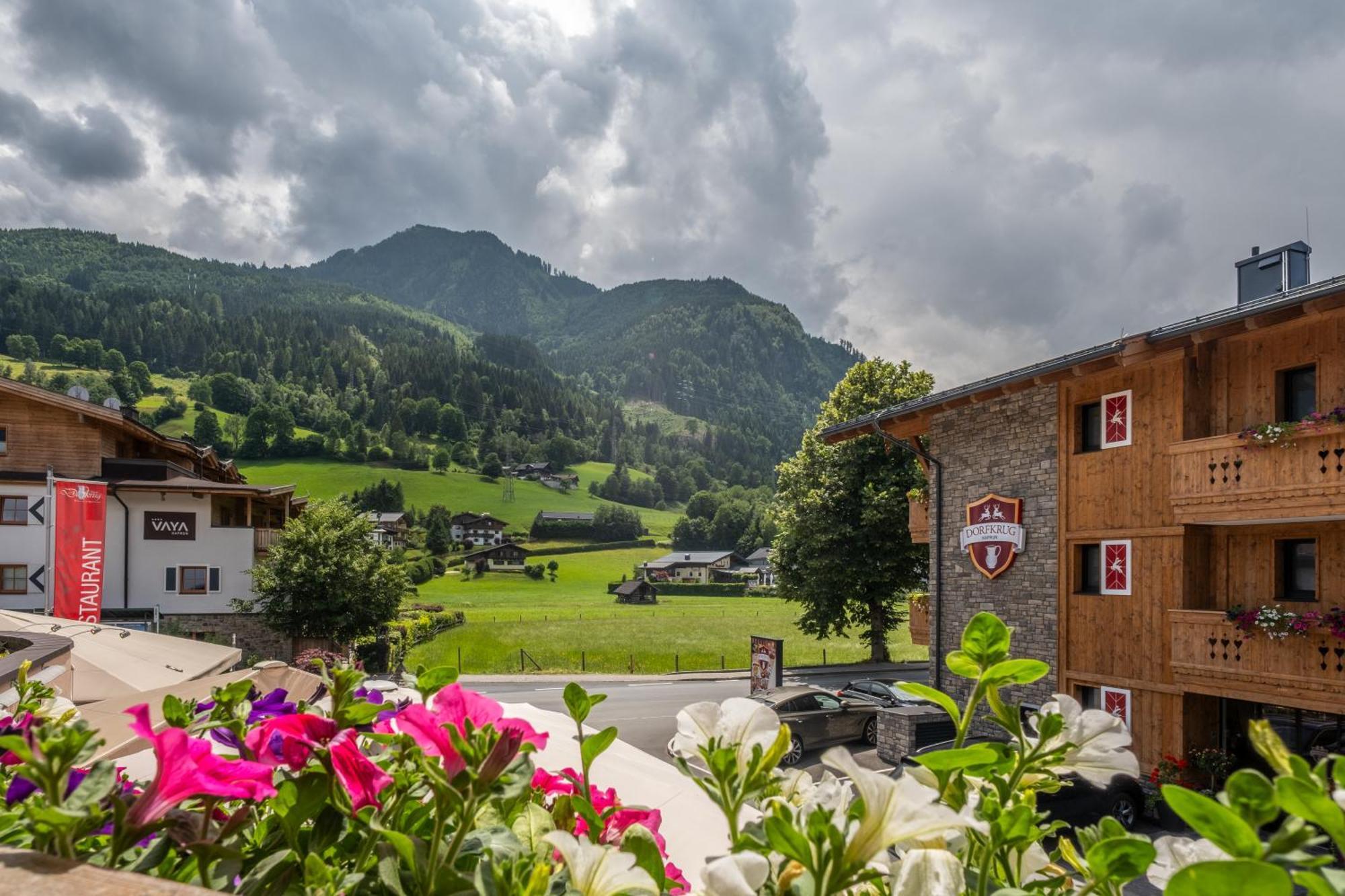 Dorfkrug Kaprun - Luxury Suites & Appartements By Sfl Bagian luar foto